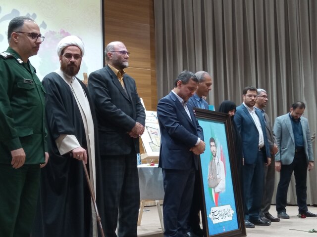 امروز انقلاب اسلامی ایران در امتداد اسلام میدرخشد