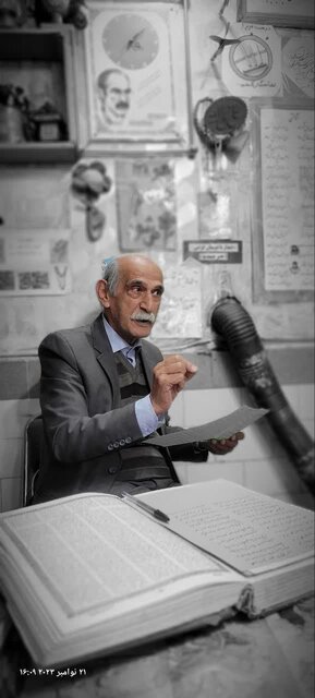 ۱۴ سال شاهنامهپژوهی در یک مغازه کوچک لوازمالتحریری