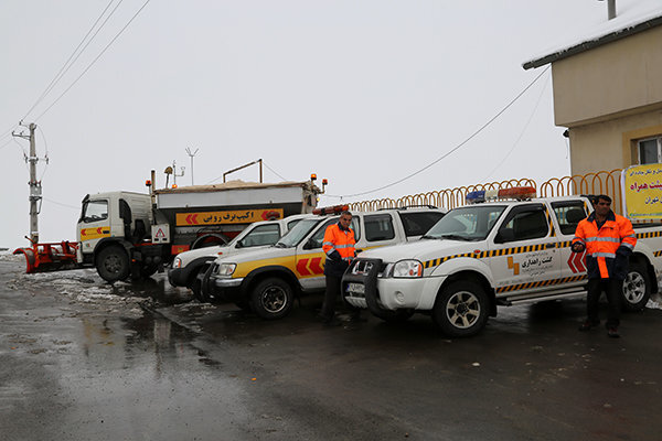 جلوگیری از یخزدگی ۶۰۰ کیلومتر از راههای ملایر