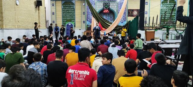 حضور گسترده دهه هشتادیها و نودیها در اعتکاف دانشآموزی