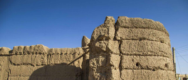 ورود تیمتحقیقاتی برای تخریب قلعه تاریخی «سلیمانخان بوربور»