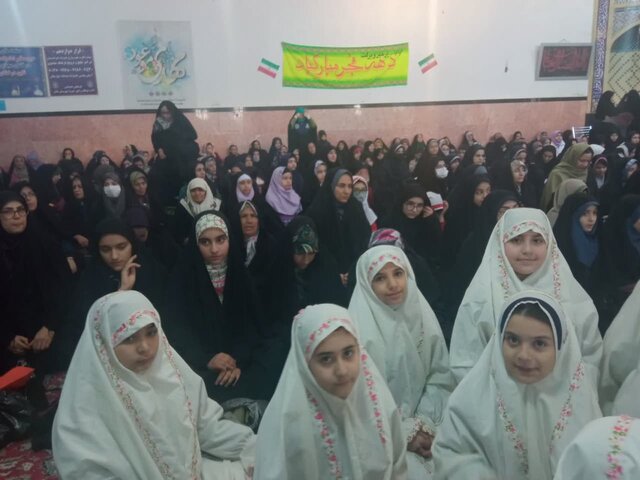 مسئولین برای رفع مشکلات اخلاقی و فرهنگی، جایگاه مساجد را احیا کنند