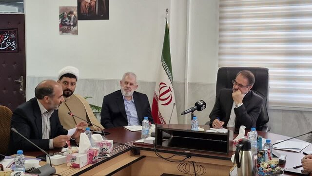 مسئولان باید در راستای حمایت از فعالان اقتصادی گام بردارند