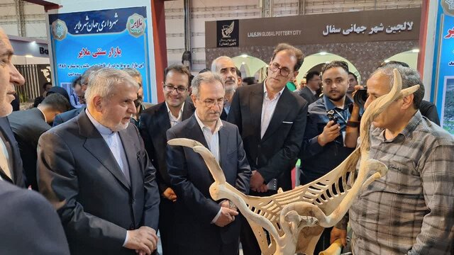 نمایشگاه بین‌المللی گردشگری سلامت؛ فرصتی ارزشمند برای معرفی هنر اصیل منبت‌کاری ملایر
