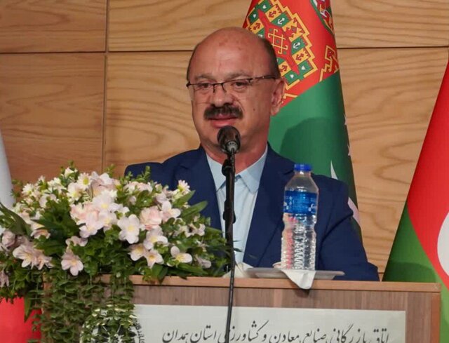 سهم پایین ایران از تجارت با کشورهای همسایه/ تعهدات ارزی یکی از موانع بزرگ صادرات کشور