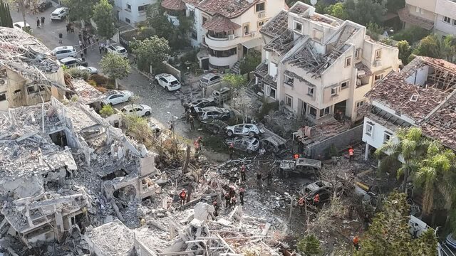 ما به اذن الله ریشه اسرائیل را میخشکانیم....