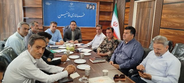 هیچ کمبودی در  کالاهای اساسی بازار فامنین نداریم