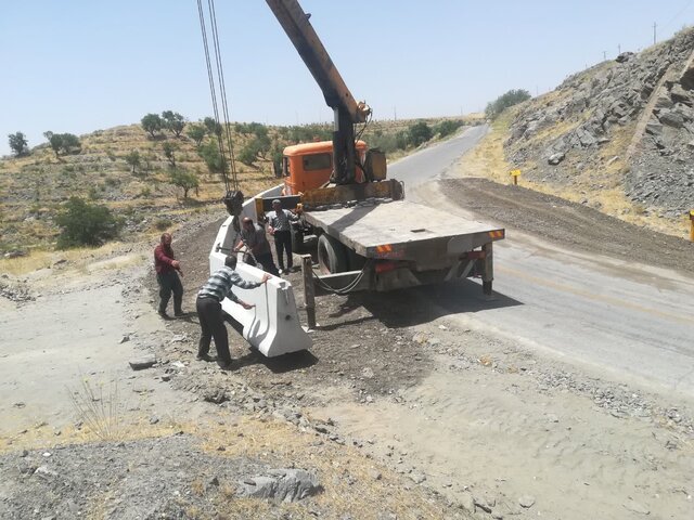 ایمنسازی ۱۵ نقطه مستعد تصادف راههای روستایی ملایر