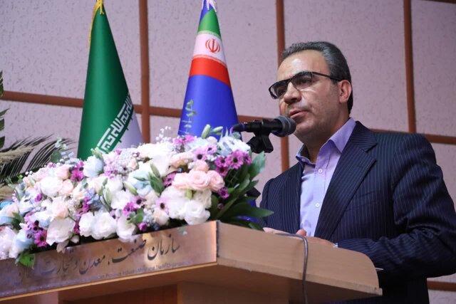 هدفگذاری اجرای ۱۰ پروژه تحول‌آفرین در همدان/ پیگیری  ایجاد شهرک‌های صنایع معدنی در استان