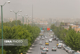 وزش باد و غبار رقیق در همدان