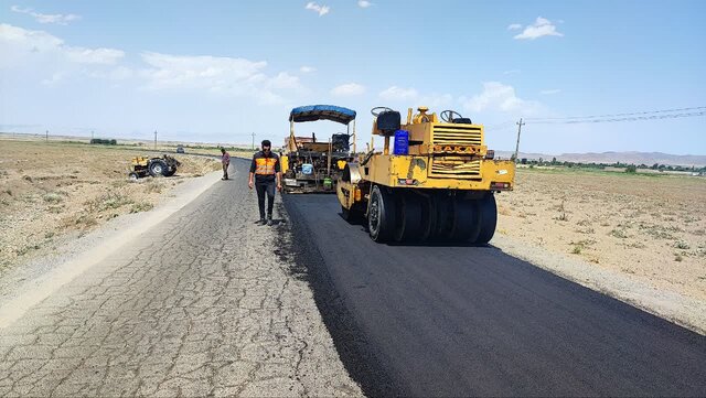 شروع عملیات اجرایی روکش آسفالت محور اسلامشهر آقگل به خردمند