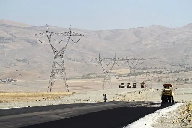 کنارگذر اسدآباد زیر بار ترافیک رفت
