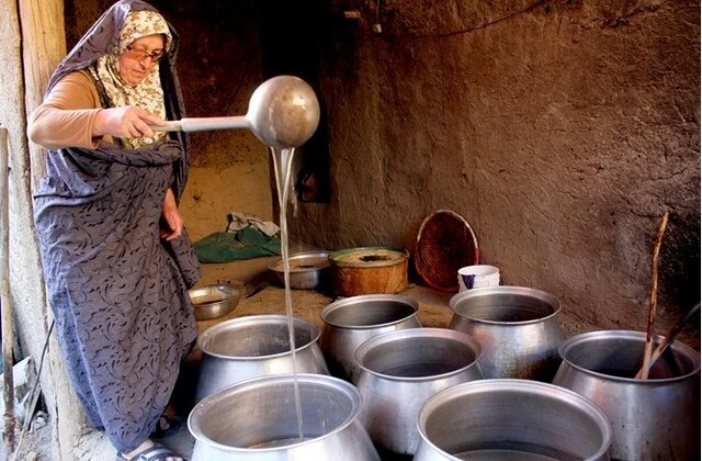 جشنواره شیره‌پزی مانیزان؛ میراث ناملموس با طعم شیرین و ماندگار