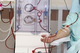 مساعدت ۷۰ میلیون تومانی خیرین سلامت ملایر به بیماران سرطانی و سخت درمان