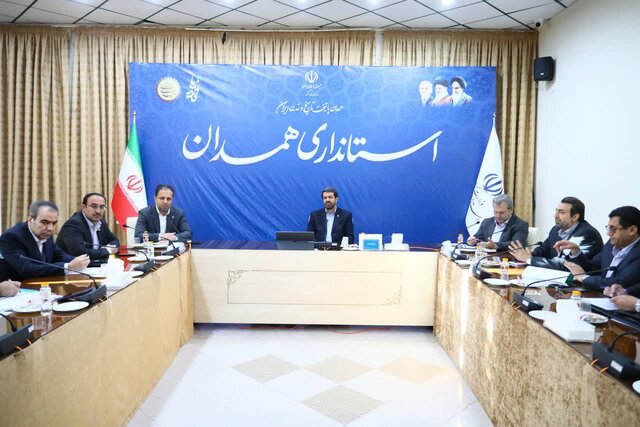 ورود ۵۰۰ مگاوات نیروگاه خورشیدی به شبکه برق در همدان