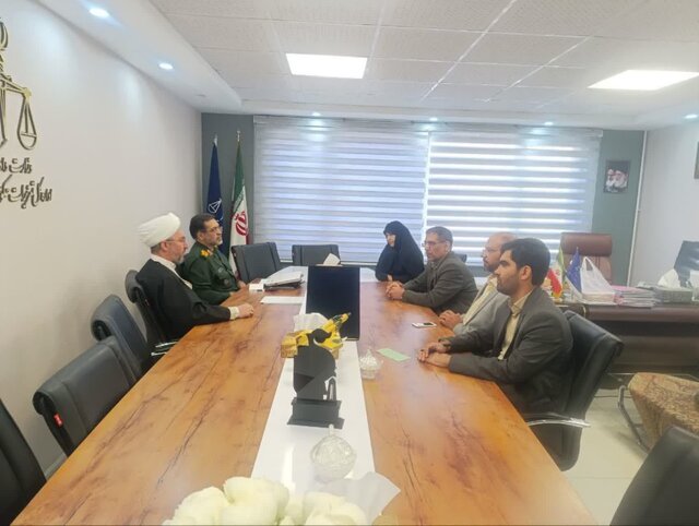 مدیرکل تعزیرات همدان: طرح سازماندهی بازرسان افتخاری تعزیرات کلید خورد مدیرکل تعزیرات همدان: طرح سازماندهی بازرسان افتخاری تعزیرات کلید خورد