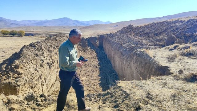 خلع ید ۳۵ هکتار از اراضی ملی ملایر انجام شد