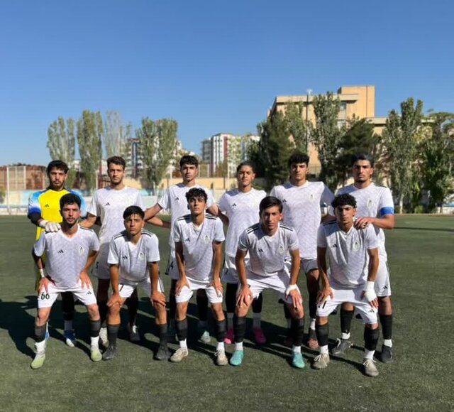 شهرداری همدان  سربلند در  بازی بزرگ لیگ یک فوتبال جوانان کشور