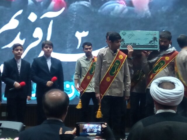 فرمانده سپاه انصارالحسین(ع) همدان: فعالین فضای مجازی انبارهای جنگ نرم امروز هستند