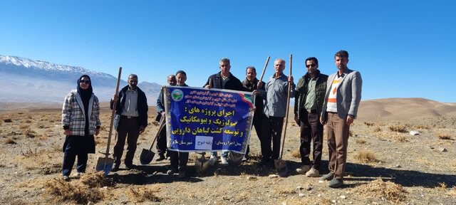 بیابان‌زایی، تثبیت خاک و بهبود وضعیت پوشش گیاهی در مراتع «زاغه‌انوج»