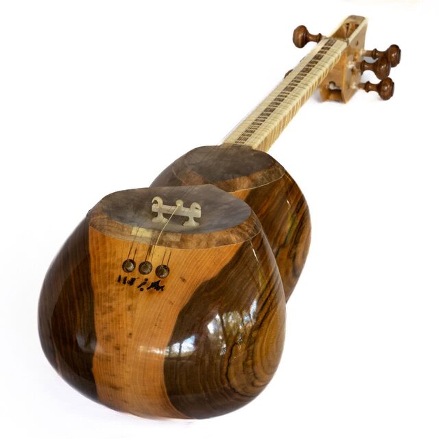 رئیس میراث فرهنگی: هنرمندان ملایری موفق به دریافت ۸ مهر اصالت شدند