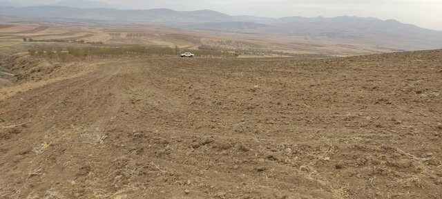 رفع تصرف ۳۹۰۰ متر مربع از اراضی ملی "کمربنه" ملایر