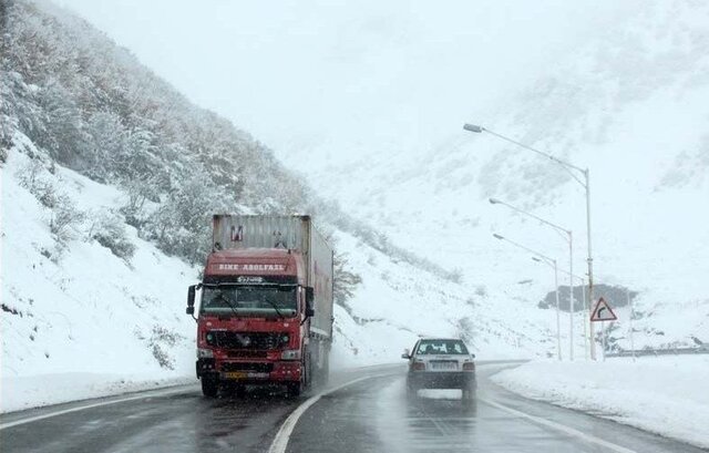 مه گرفتگی و کاهش میدان دید در گردنه اسدآباد