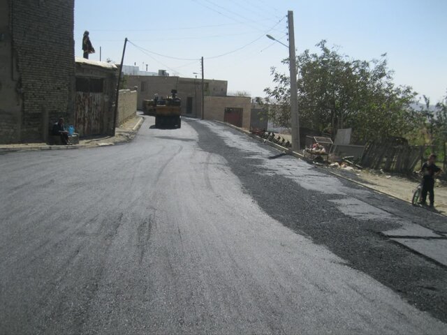پیشرفت قابل توجه طرح هادی و بهسازی معابر روستایی ملایر