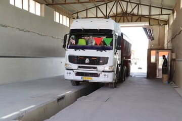 مراجعه بیش از ۱۰۰۰ ناوگان حمل‌ونقل عمومی به مراکز معاینه فنی همدان در ایام تعطیلات نوروزی