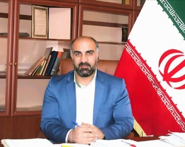 تعویض شیشه ۲۵۰  واحد منزل مسکونی  آسیب‌دیده از جنگ رمضان در شهر اسدآباد