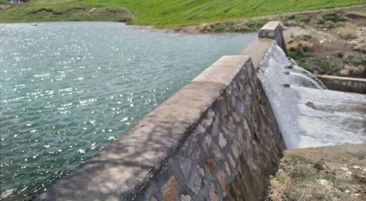 احداث ۱۷۲۵ سازه‌ آبخیزداری در نهاوند