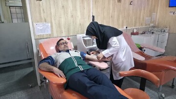 خادمیاران رضوی ملایر پای کار اهدای خون