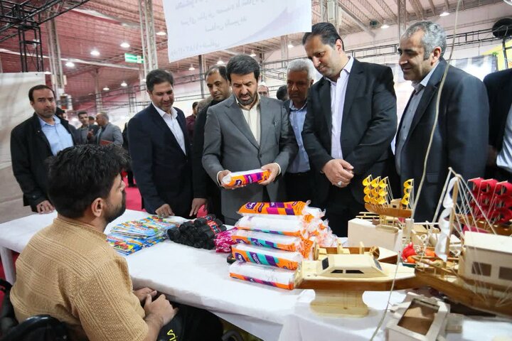 فرصت‌ها و چالش‌های نمایشگاه عرضه مستقیم کالاهای اساسی در همدان