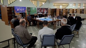 از برگزاری نشست کتابخوان تا عصر شعر «آقای شهید ایران» با حضور شعرای ملایری