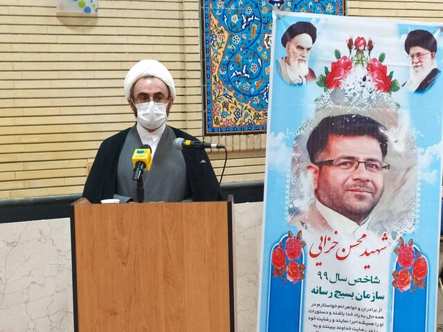 رسانه‌ها مطالبه‌گر و امیدبخش باشند
