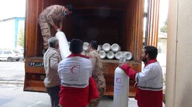 واگذاری ۳۰ کپسول اکسیژن از بانک امانات پزشکی هلال احمر استان ایلام