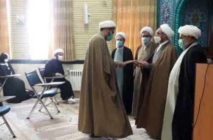 تقدیر امام جمعه ایلام از طلاب یاور سلامت 
