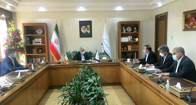 تلاش برای اتصال ایلام به شبکه ریلی کشور/ وعده‌ی رئیس سازمان امور عشایری برای خرید تضمینی دام