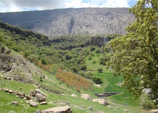 شهر باستانی لارت؛ در دامن دره‌ای رویایی
