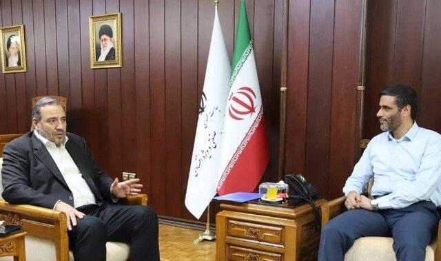 تایید اساسنامه و  انتخاب هیئت مدیره منطقه آزاد مهران سرعت بگیرد  تایید اساسنامه و  انتخاب هیئت مدیره منطقه آزاد مهران سرعت بگیرد