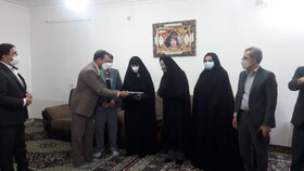 زنده نگه داشتن یاد و خاطره شهدا دفاع از حیثیت و هویت ما است