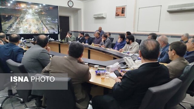 مرز مهران گذرگاه ۵۵ درصد زائران اربعین است / زیرساختها متناسب با حجم زائران توسعه یابد