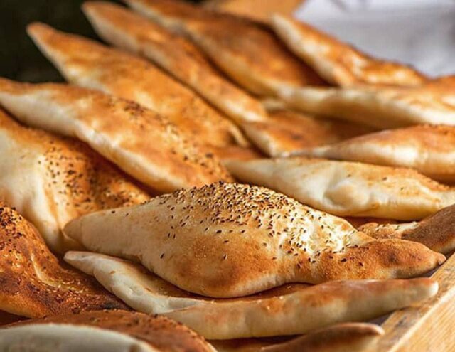 آرد یارانه‌ای به نانوایی‌های صمون‌پز ایلام باز می‌گردد