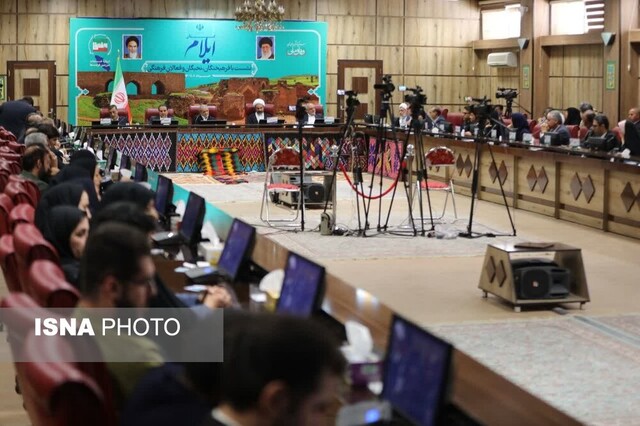فرهنگیان ، نخبگان و فعالان فرهنگی ایلام در دیدار با رئیس جمهور چه گفتند؟