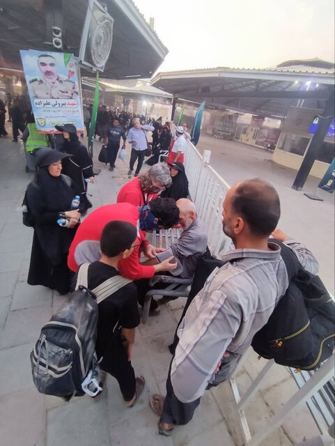 ۱۸ روز خدمت بی‌وقفه هلال‌احمر ایلام در مرز مهران /بیش از ۱۶۶ هزار خدمت امدادی و فرهنگی به زائران اربعین