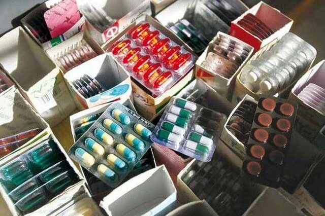 ممنوعیت توزیع دارو در موکبهای مرز مهران ممنوعیت توزیع دارو در موکبهای مرز مهران
