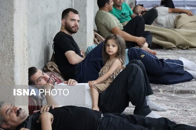 فعالیت موکب «معلمانفردا» در مهران/از پذیرایی و اسکان تا مکانیکی صلواتی