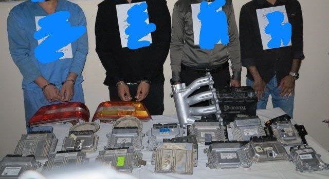 دستگیری باند حرفه‌ای سارقان قطعات خودرو زائران در اربعین / کشف ۵۲ فقره سرقت در مهران 