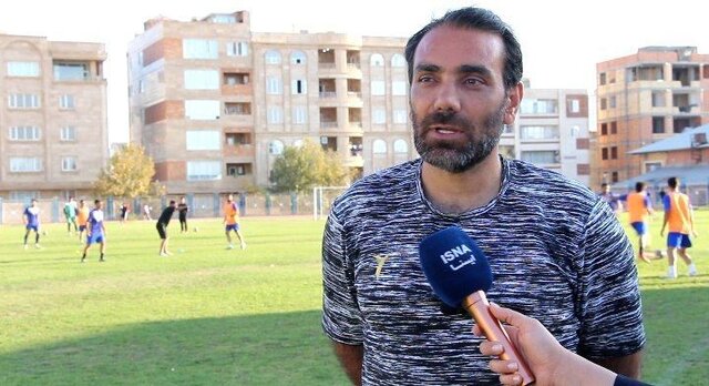 سرمربی تیم فوتبال نفت و گاز غرب (ایلام): با کمترین زمان آماده‌سازی، بهترین نتایج را گرفتیم