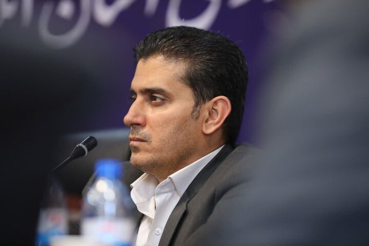 تأکید استاندار ایلام بر تشدید نظارت و ساماندهی زنجیره تأمین مرغ در شرایط جنگی
